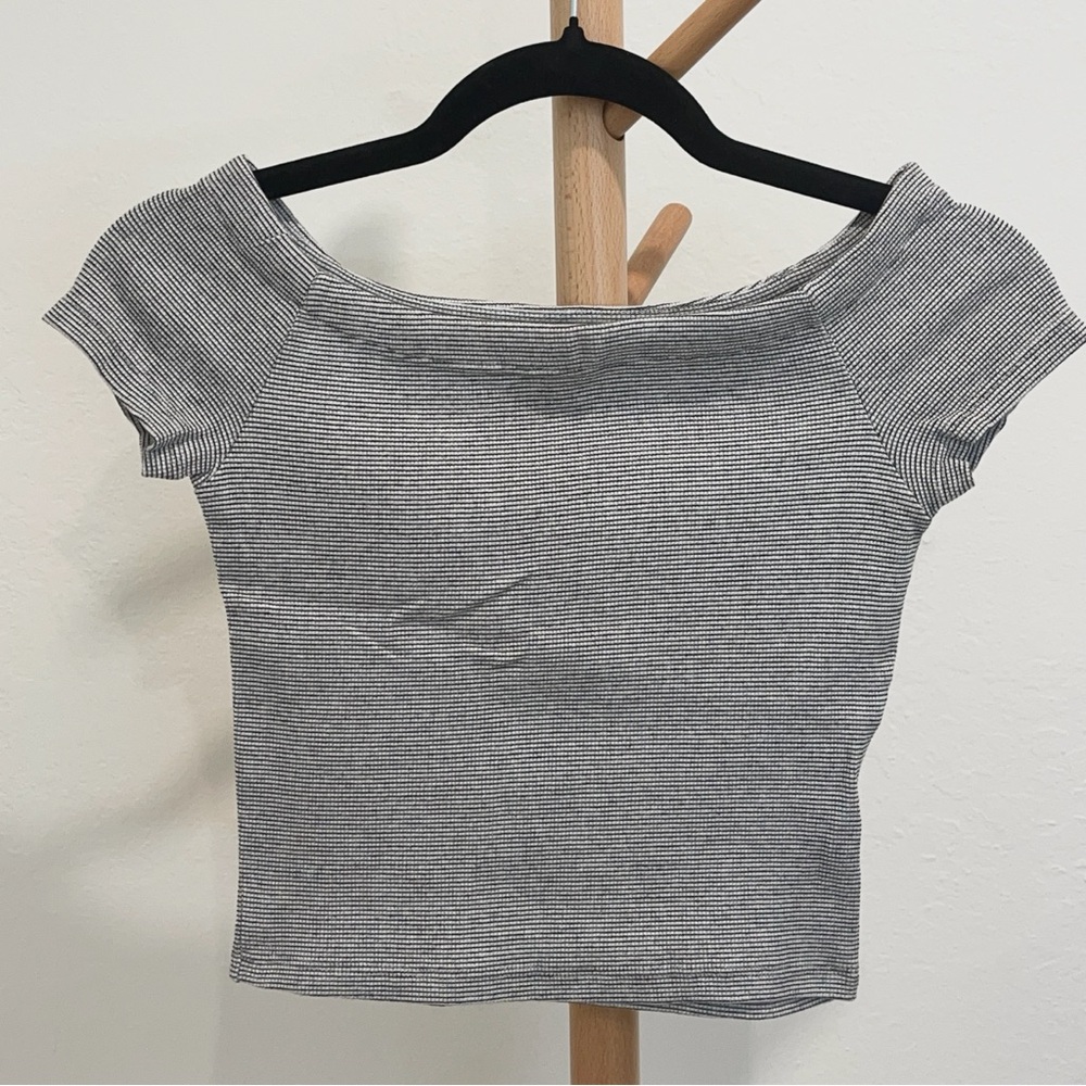 Zara Trafaluc Women’s Striped Ribbed Crop Tee